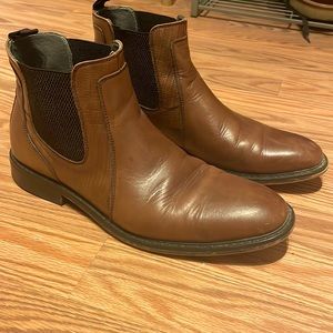 Casual boots